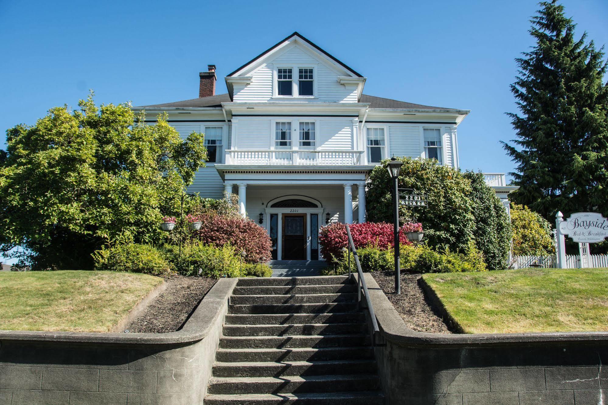 Bayside Bed And Breakfast Everett Exterior photo
